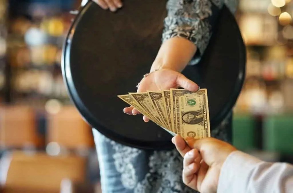 Tipping Guide for Gorilla Trekking in Uganda: What to Tip and When