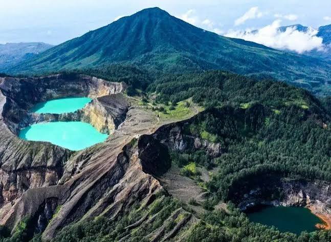 Crater Lake Swim Africa